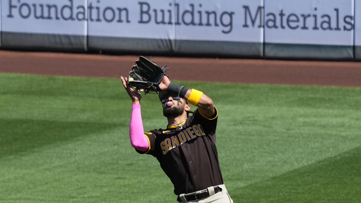 Tatis Jr. goes 3-4 with RBI in long-awaited Southwest University Park debut  for Chihuahuas