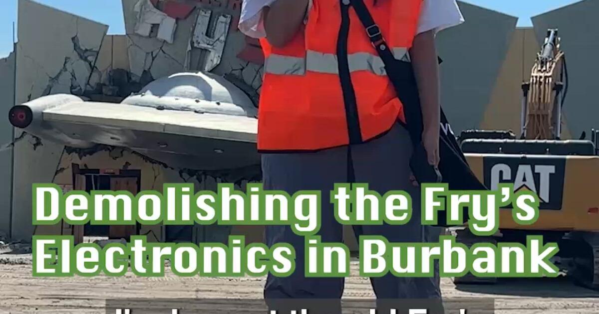Iconic Fry's Electronics Spaceship Demolished in Burbank