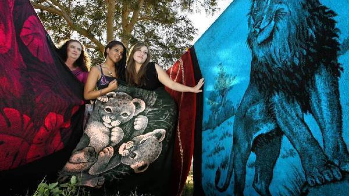 San Marcos Blankets Are Objects Of Affection Among Latinos Los Angeles Times San Marcos Blankets Are Objects Of Affection Among Latinos Los Angeles Times
