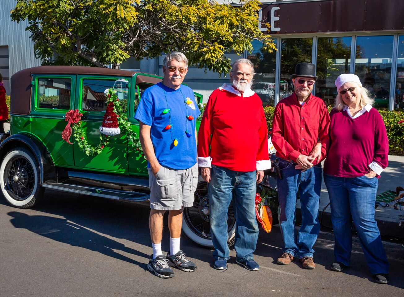 PB 2021 Holiday Parade 2.jpg