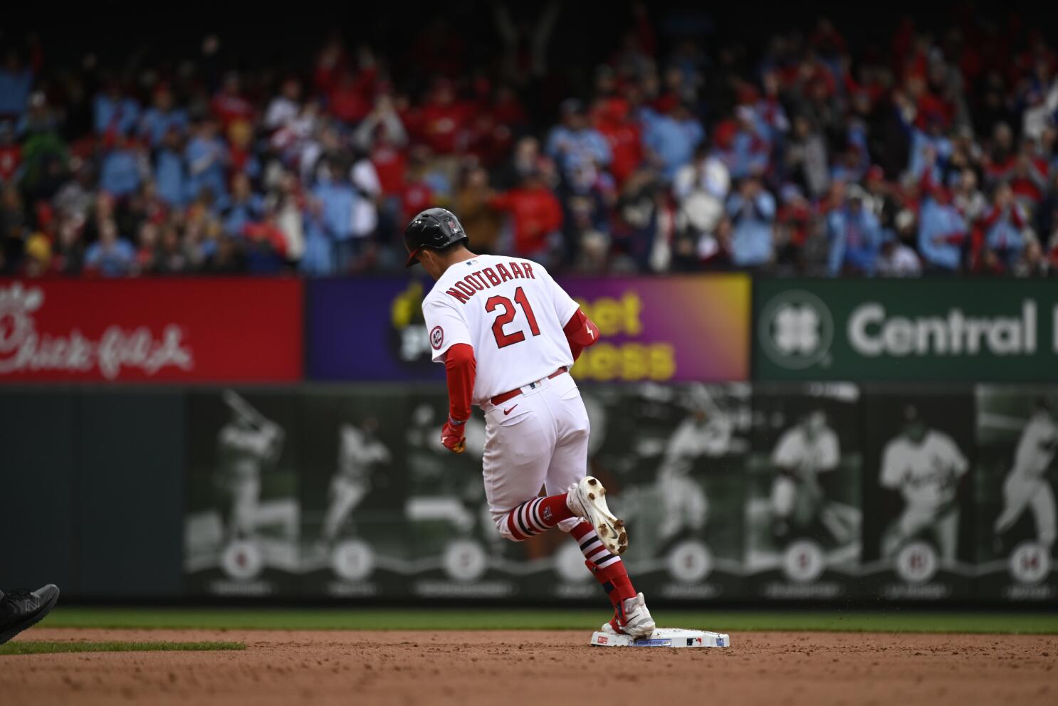 Mikolas pitches 7 crisp innings as St. Louis Cardinals beat