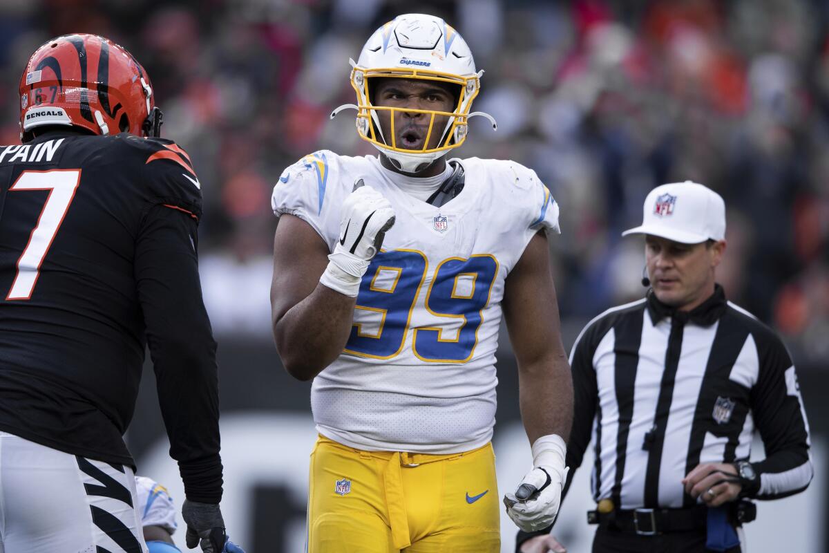 Frustration over play time hastens Tillery's Chargers' exit - The San Diego  Union-Tribune