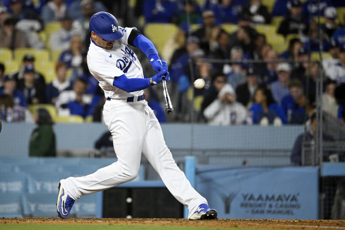 Dodgers' Trayce Thompson reacts to bonkers 3-HR game