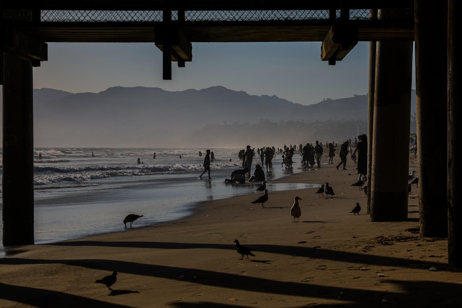 Santa Monica Pier area among the dirtiest beaches again in new Beach Report Card