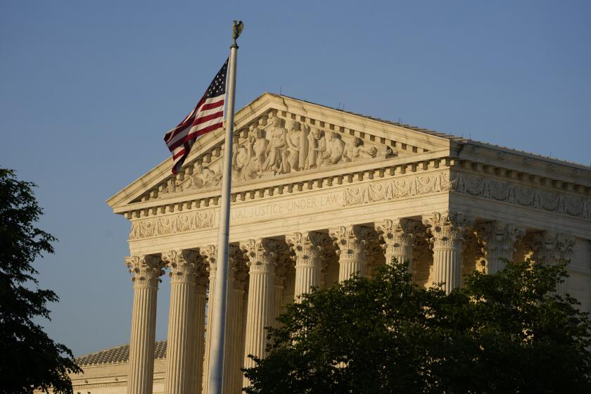 ARCHIVO - Esta fotografía muestra la Corte Suprema en Washington, el viernes 21 de abril de 2023. (AP Foto/Alex Brandon, Archivo)