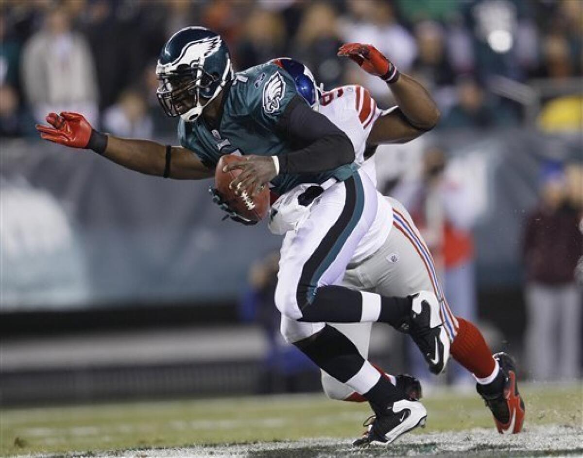 Vick lifts Eagles to 27-0 lead after 3 quarters - The San Diego