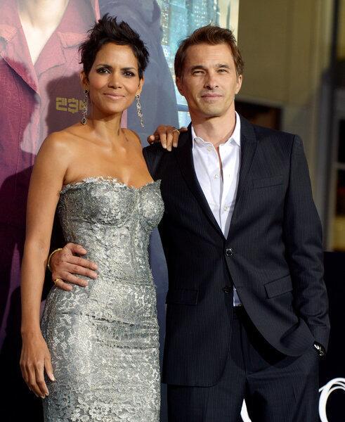 Halle Berry Engaged: Her Relationships from David Justice to Olivier  Martinez