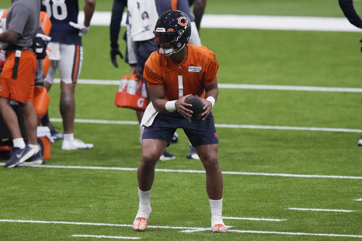 Bears' Justin Fields on lack of chemistry with Darnell Mooney