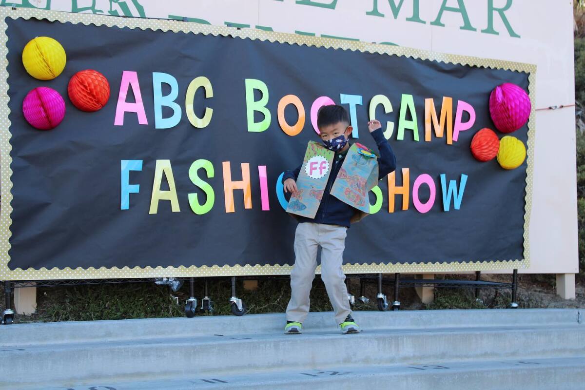 Students at Del Mar Pines School