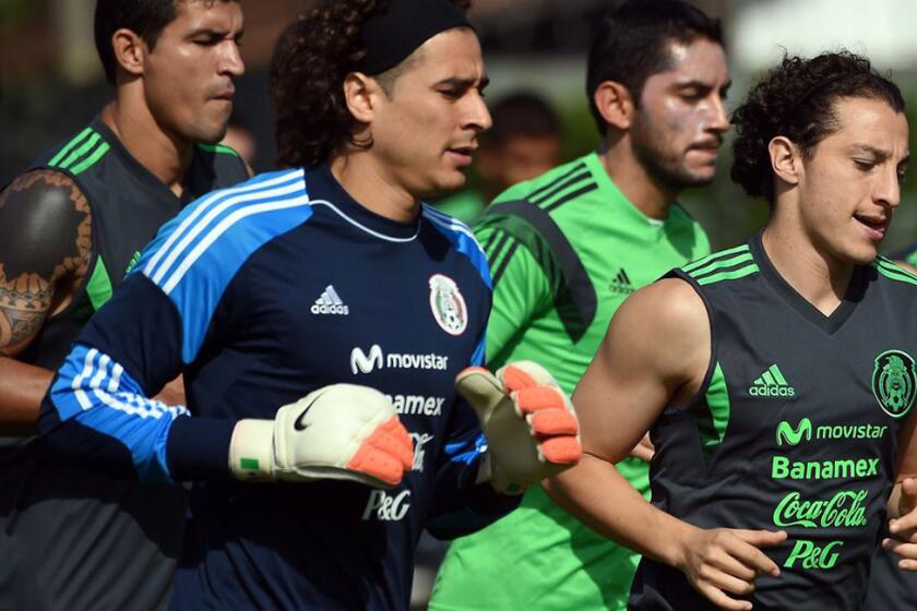 Seleccionados mexicanos en una sesión rumbo a la Copa Oro.