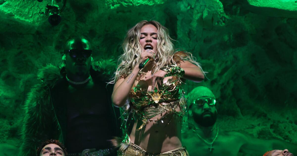 Karol G van Coachella was een wereldhit. Maar andere buitenlandse landen zijn bang om door de VS te toeren