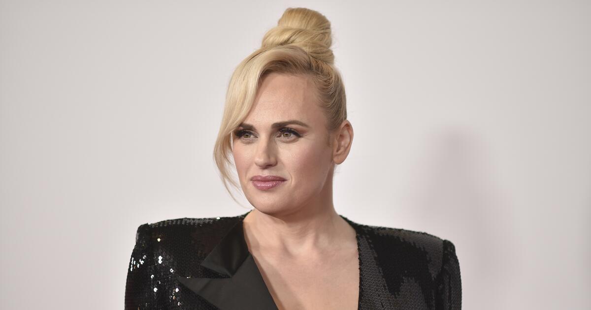 Rebel Wilson'ın Sacha Baron Cohen bölümü bazı basımlar değil