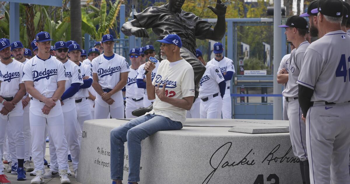Kareem Abdul-Jabbar has strong words for Dodgers on importance of Jackie Robinson Day