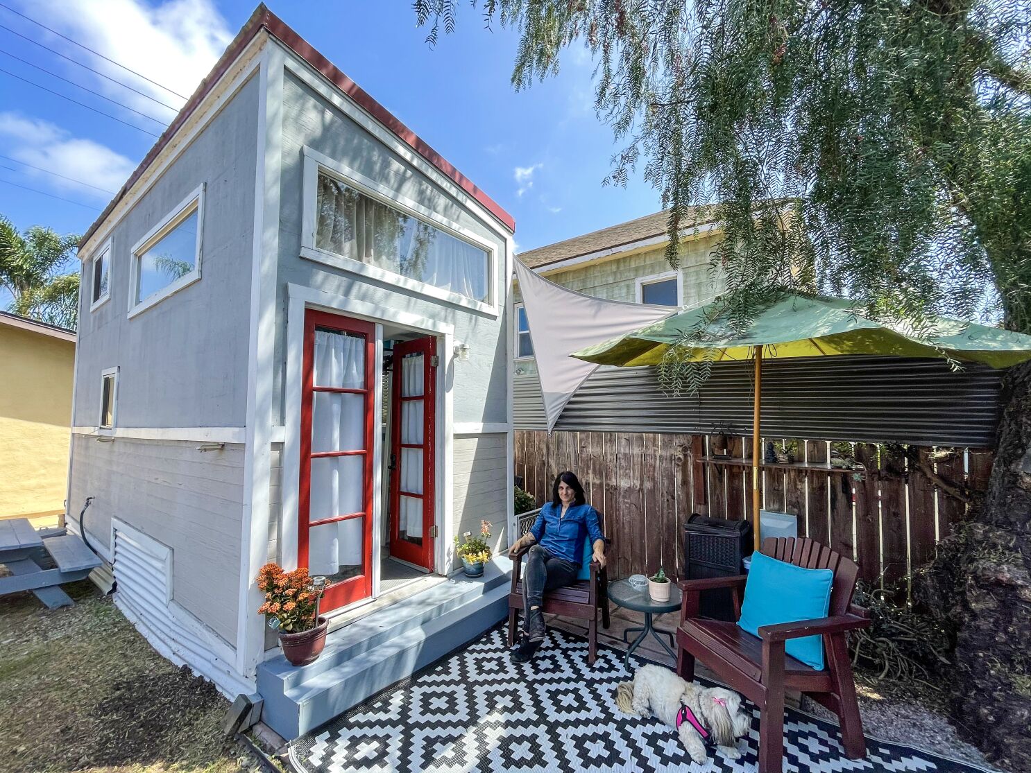 Hospédese en una casa pequeña para sus próximas vacaciones: Aquí tiene 8  que puede alquilar - Los Angeles Times