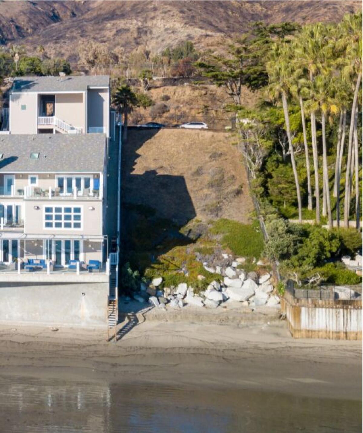 Mark Attanasio bought this Malibu parcel for $6.6 million in 2017 but never developed it.