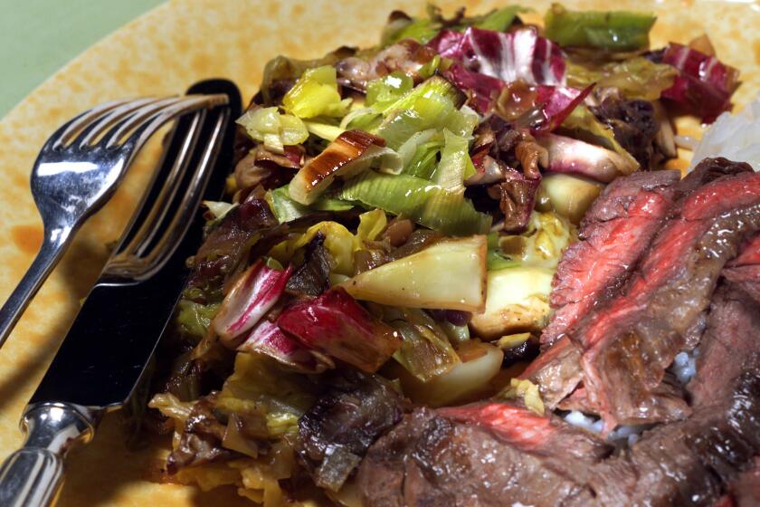 025922.FO.0307.food.quick.cabbage Grilled skirt steak with Braised Leeks and Cabbage.