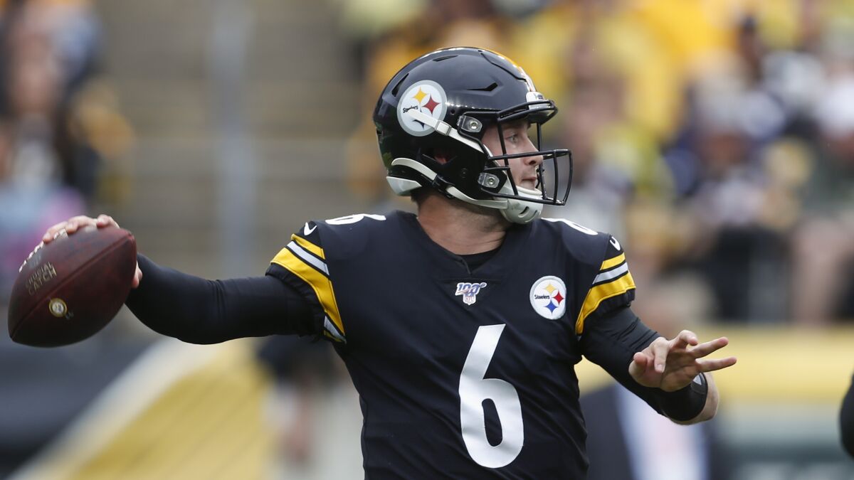 Pittsburgh Steelers backup quarterback Devlin Hodges throws a pass in 2019.