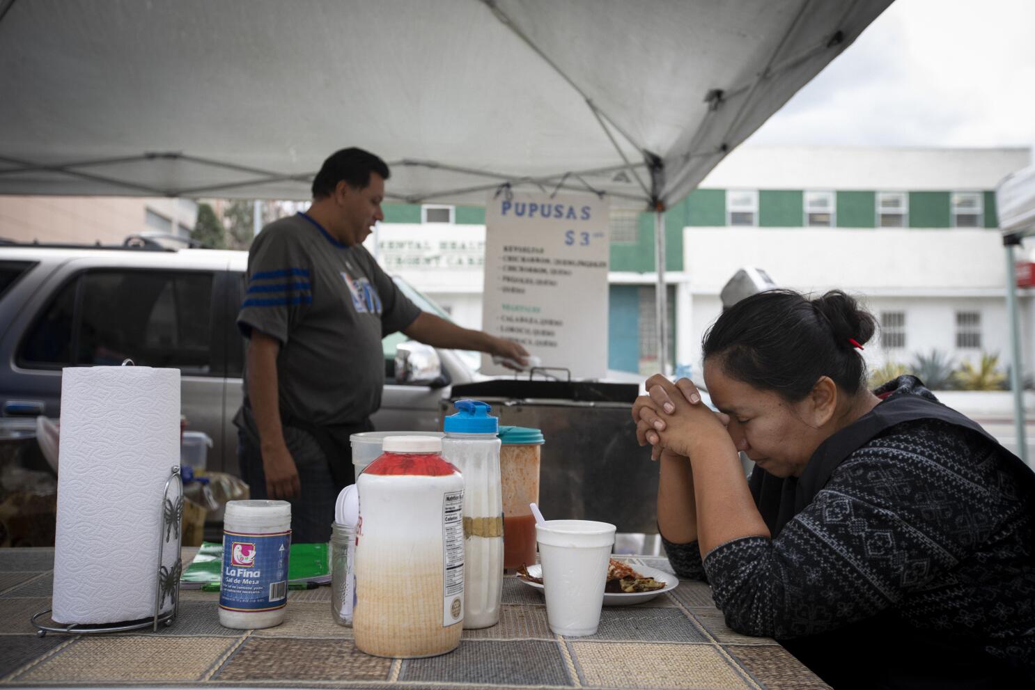 Will coronavirus stop taco stands? L.A. street vendors struggle - Los  Angeles Times