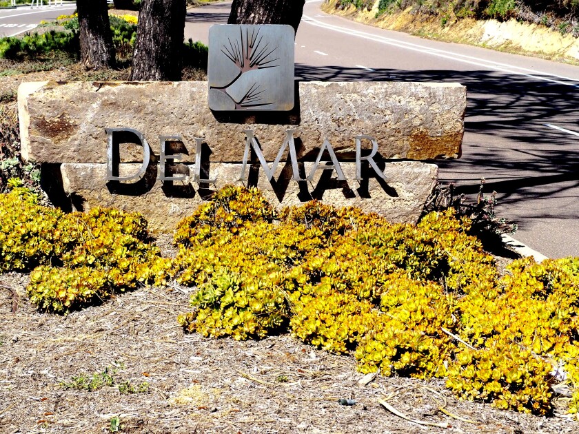 Del Mar sign on Carmel Valley Road