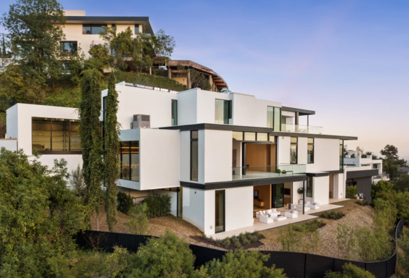 The contemporary showplace sits on about a third of an acre in the Hollywood Hills’ Bird Streets neighborhood.