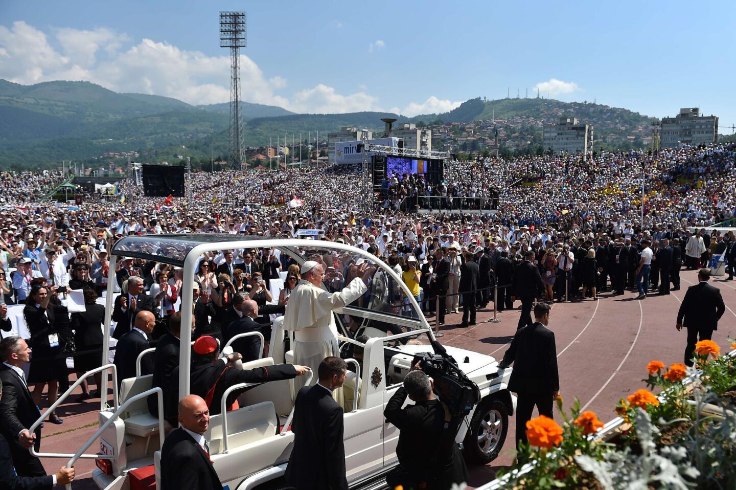 Pope visits Bosnia