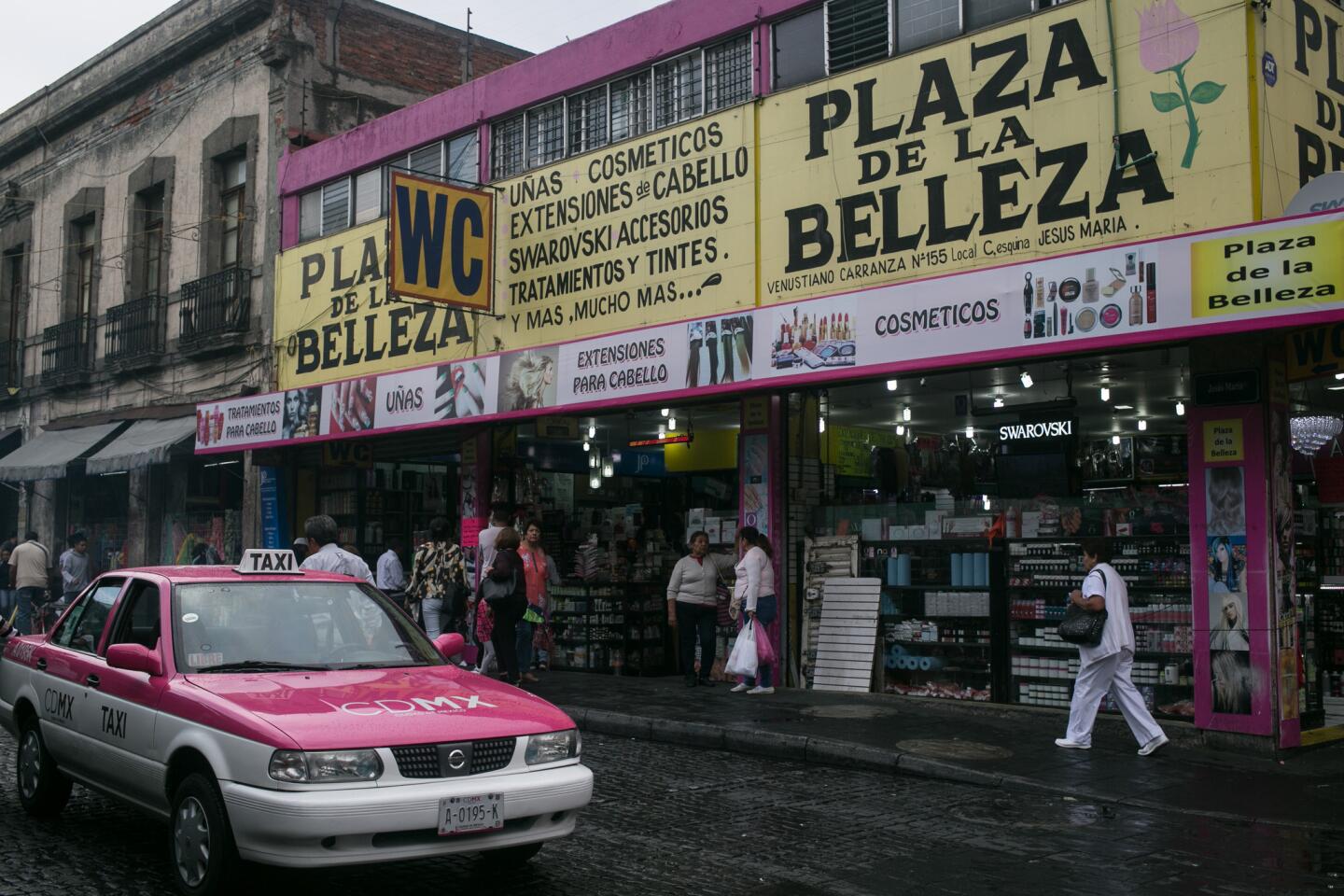 Around Mexico City’s Plaza de Belleza, or Beauty Square, shops cater to the myriad needs of both men and women.