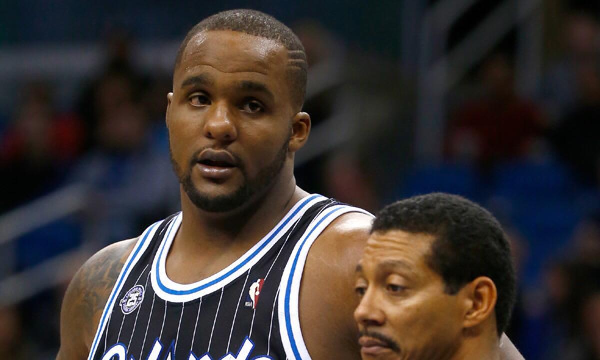 Former Orlando Magic power forward Glen Davis signed with the Clippers on Monday, but did not play against the New Orleans Pelicans.