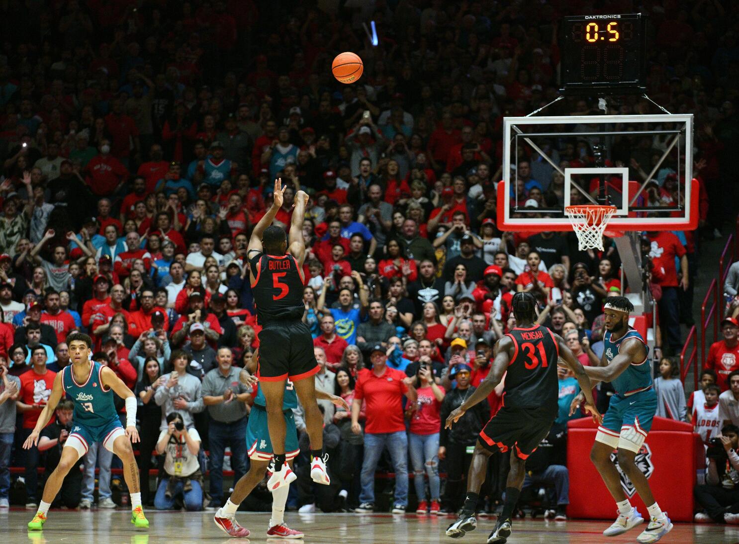 SDSU's buzzer beater is the first to win a Final Four game - Sports  Illustrated