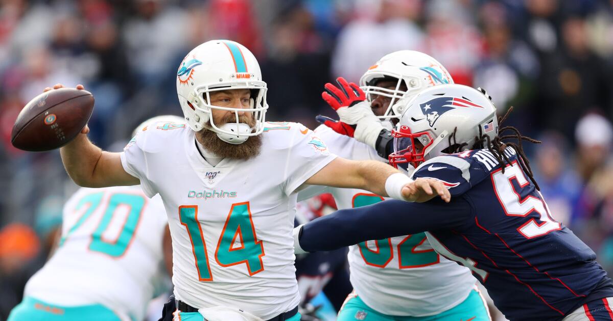 Patriots stunned by Dolphins, lose first-round playoff bye to Chiefs