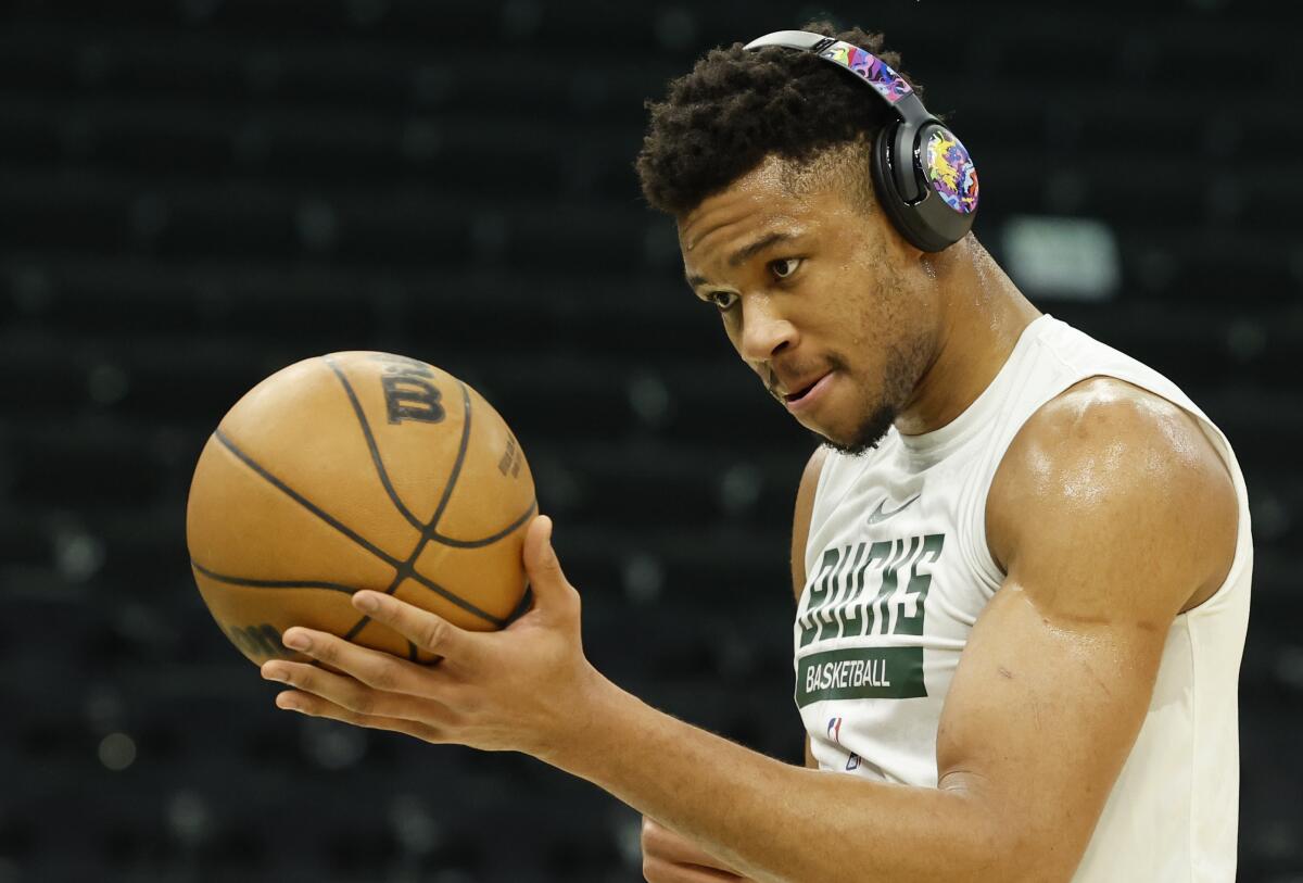 Milwaukee Bucks forward Giannis Antetokounmpo (34) warms up before Game 5 in a first-round 