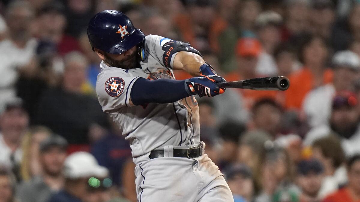 Jose Altuve hits for the cycle
