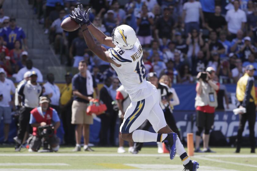 CARSON, CA, SUNDAY, SEPTEMBER 9, 2018 - Chargers receiver Mike Williams fails to catch a touchdown pass from Philip Rivers in the fourth quarter against the Chiefs at StubHub Center. (Robert Gauthier/Los Angeles Times)