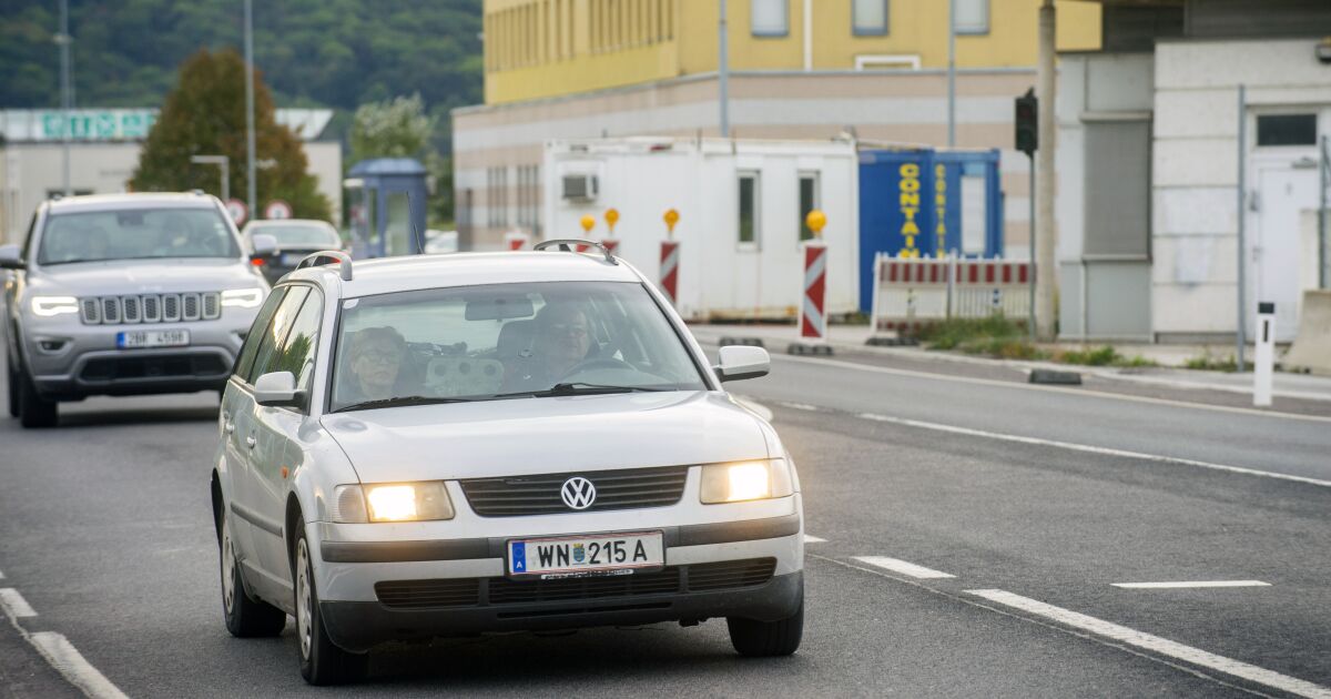 Photo of Rakúsko začne kontroly migrantov na slovenských hraniciach