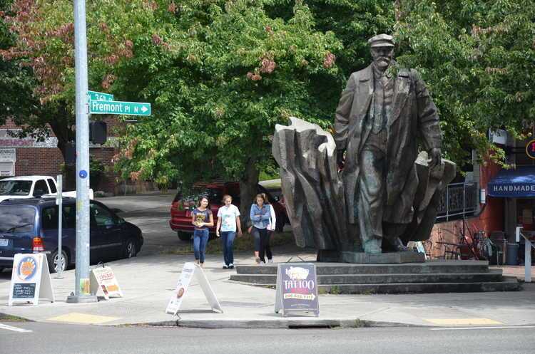 Vladimir Lenin statue