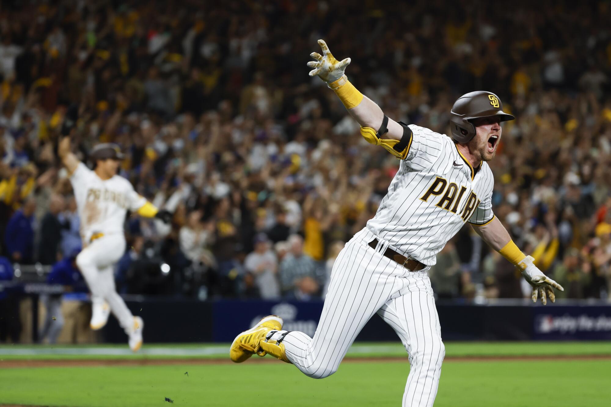 Padres rally past Dodgers to advance to NLCS