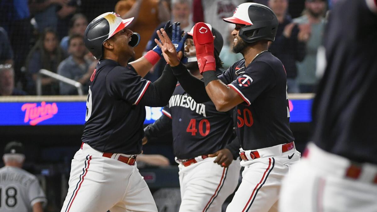 Minnesota Twins unveil redesigned uniforms - ESPN