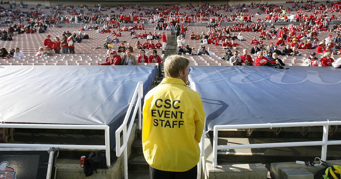 Photo Gallery: Behind the scenes at the Rose Bowl