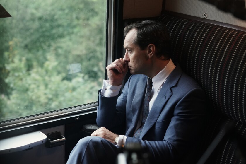 Jude Law in the movie "The Nest."