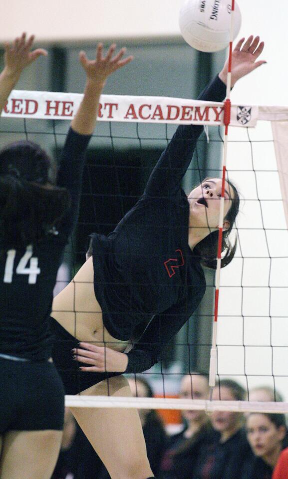 Photo Gallery: FSHA vs. Havard-Westlake in Mission League girls volleyball