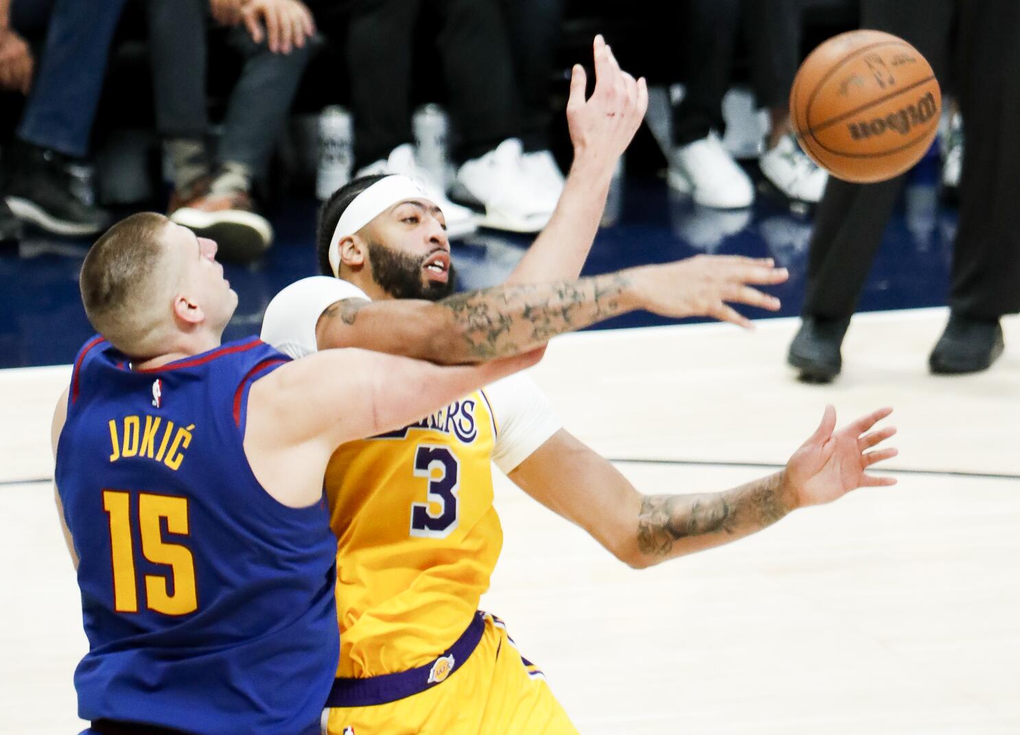 NBA playoffs: Nuggets-Lakers Game 3 live updates, scores, lineups