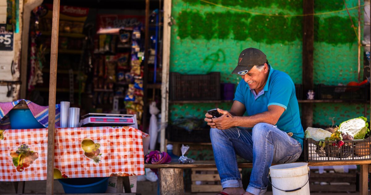 Viasat Ink de Carlsbad se asocia con la empresa eléctrica de México para llevar Wi-Fi a pueblos de difícil acceso