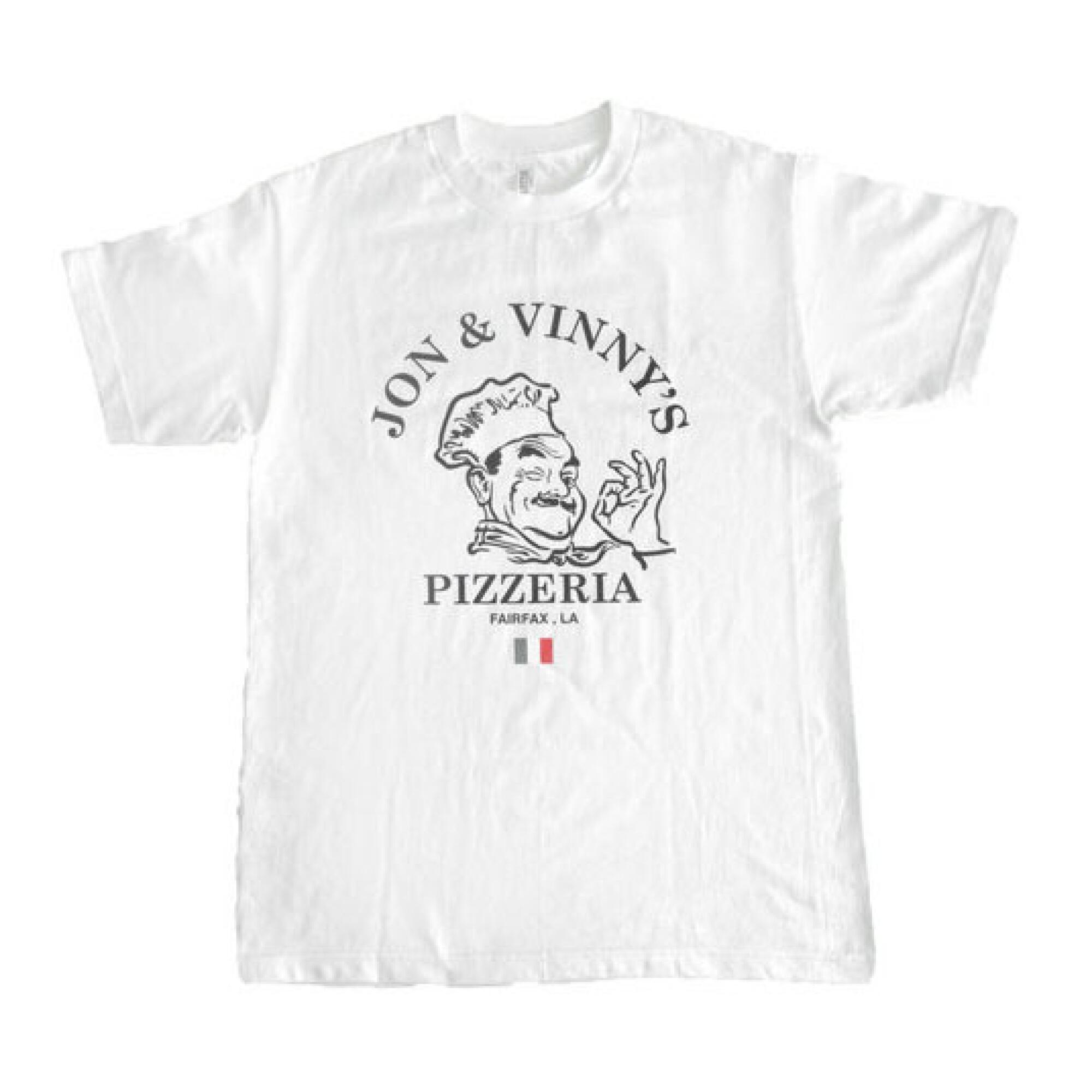 Camiseta OG Pizza Man Fairfax de Jon & Vinny’s.
