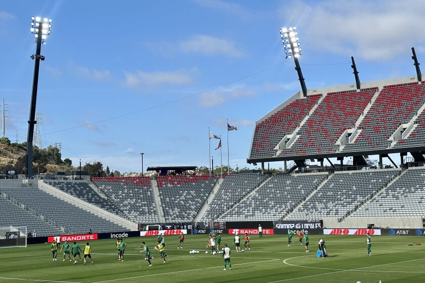 La selección mexicana de futbol entrena el viernes 9 de junio de 2023 en la cancha del estadio Snapdragon de San Diego de cara al partido amistoso ante Camerún
