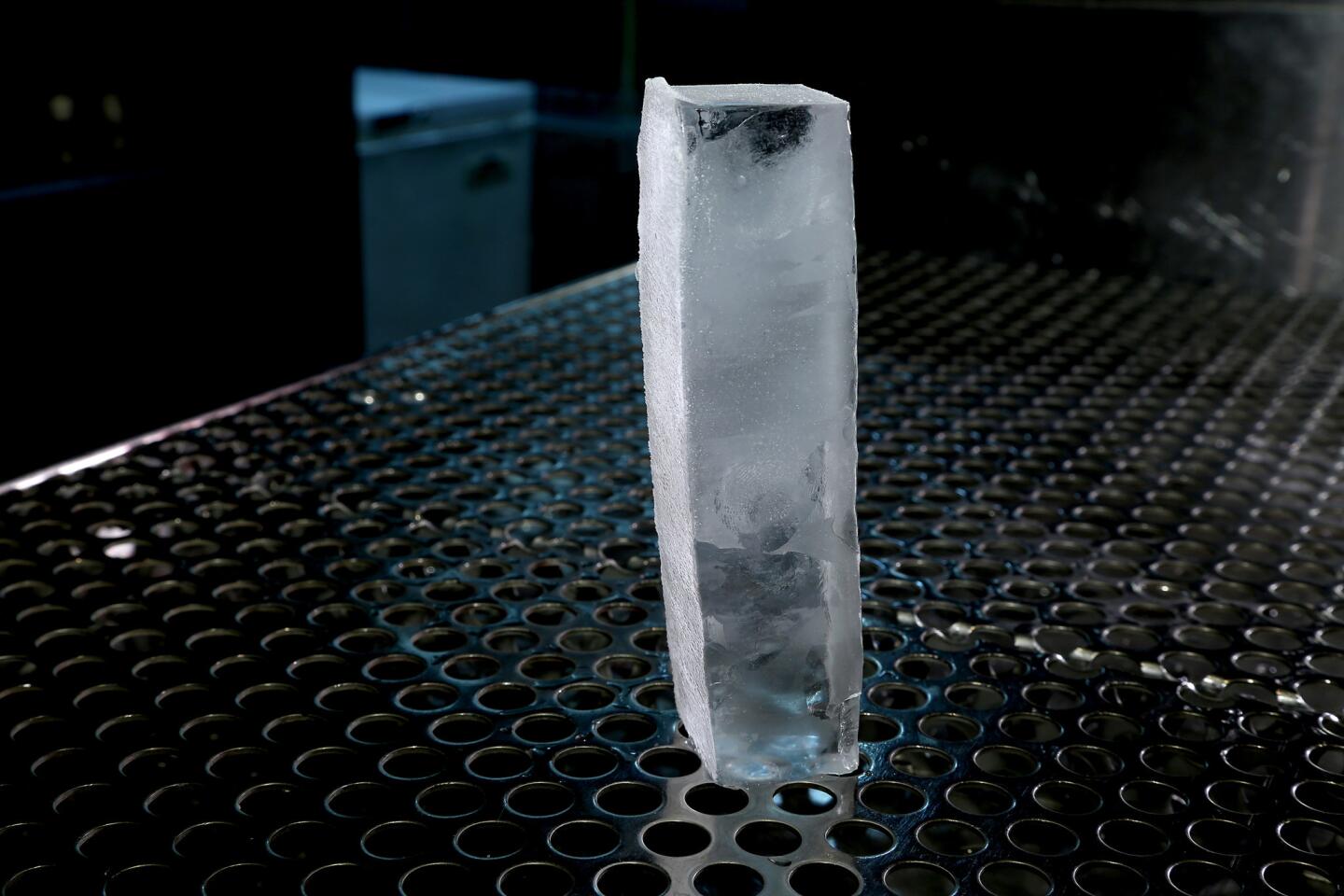 Cocktail ice