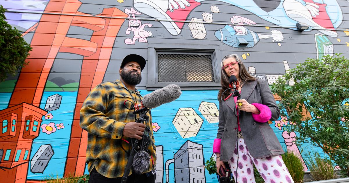 'Ear Hustle' prison podcast helped get its host pardoned. Now see it live in L.A.