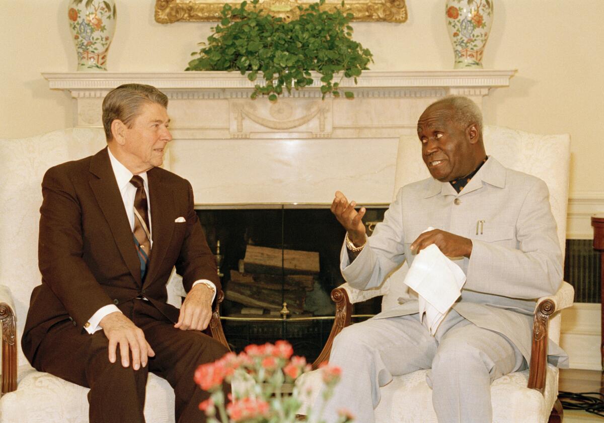 President Ronald Reagan with Zambian President Kenneth Kaunda in the Oval Office