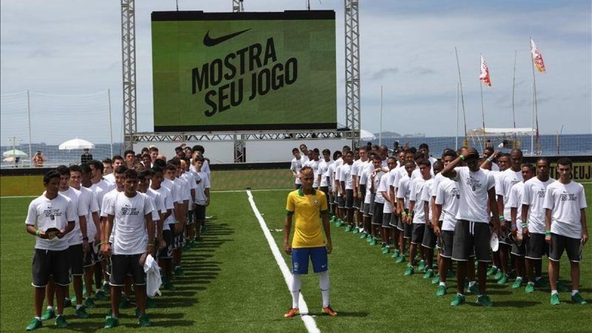 Neymar y Brasil presentan nueva camiseta para la Copa Confederaciones