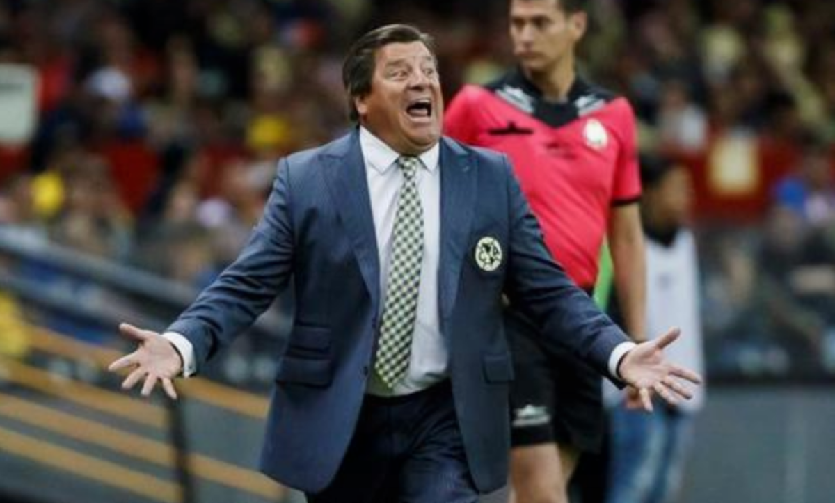El entrenador de América, Miguel Herrera
