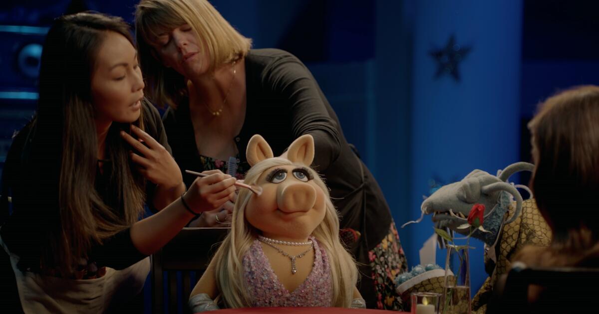 The Muppets' Review: The Gang Looks Great, But Too Much Piggy