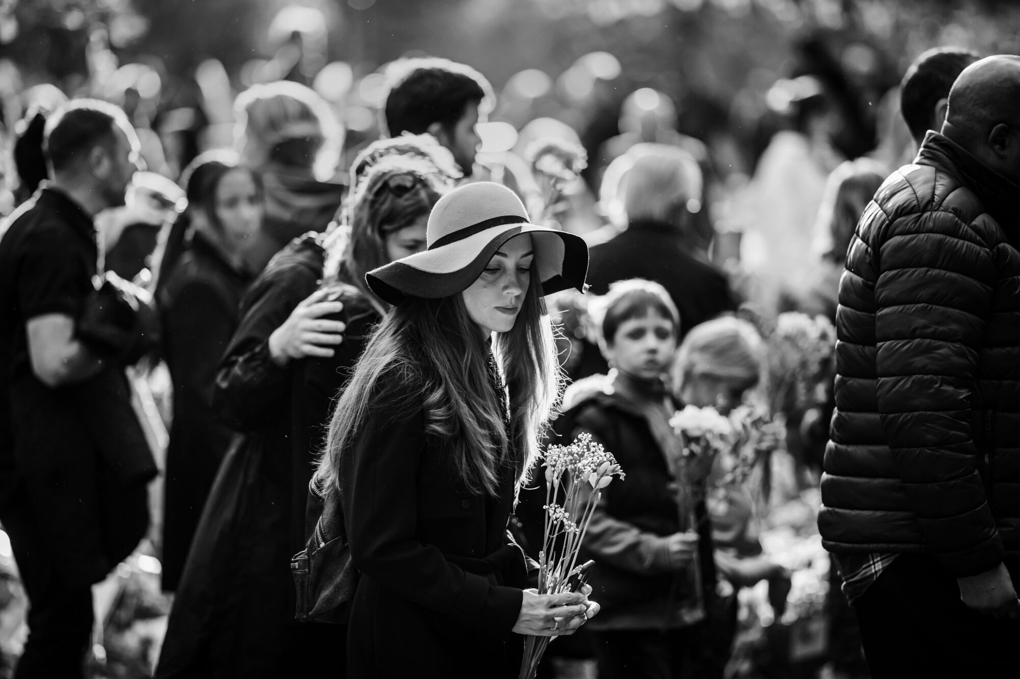 Members of the public pay their final respects to the late Queen Elizabeth II in Green Park
